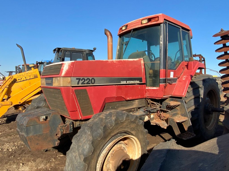 CASE 7220 Tractor