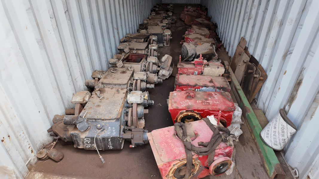CASE Gearboxes